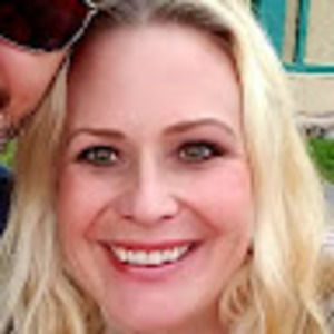 Meet your Posher, Courtney